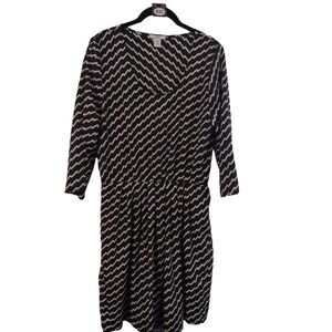 #37 GEOMETRIC BLACK FIT N FLARE DRESS PLEATED MID SLEEVE LARGE LINED